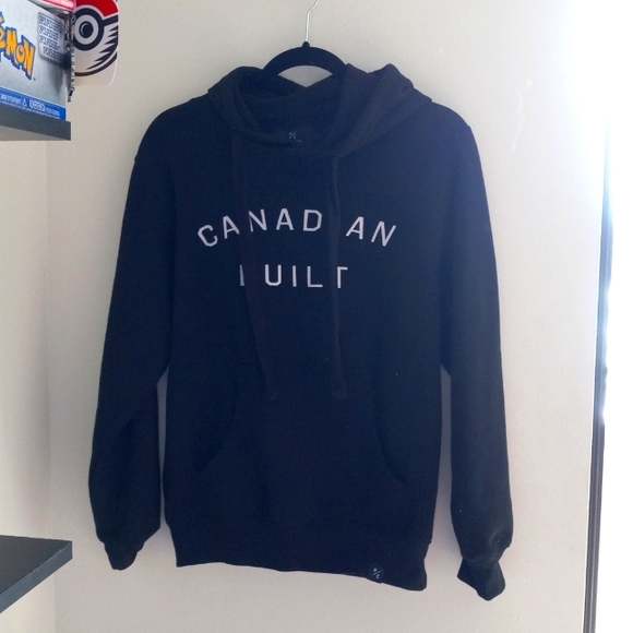 Canadian Built Sweater - Picture 4 of 4